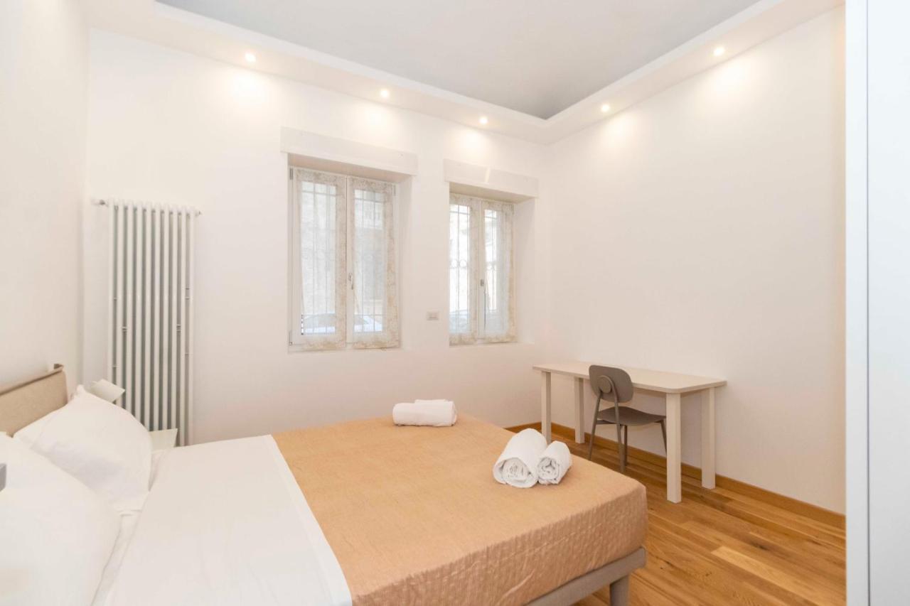 Apartament Cenisia District Perosa Roomy Flat *