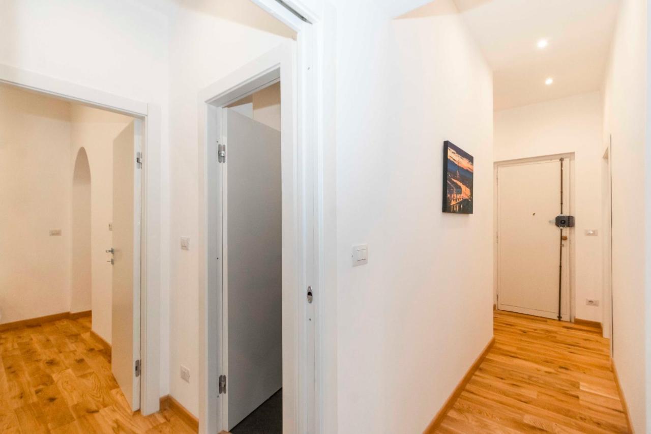 Cenisia District Perosa Roomy Flat Apartament